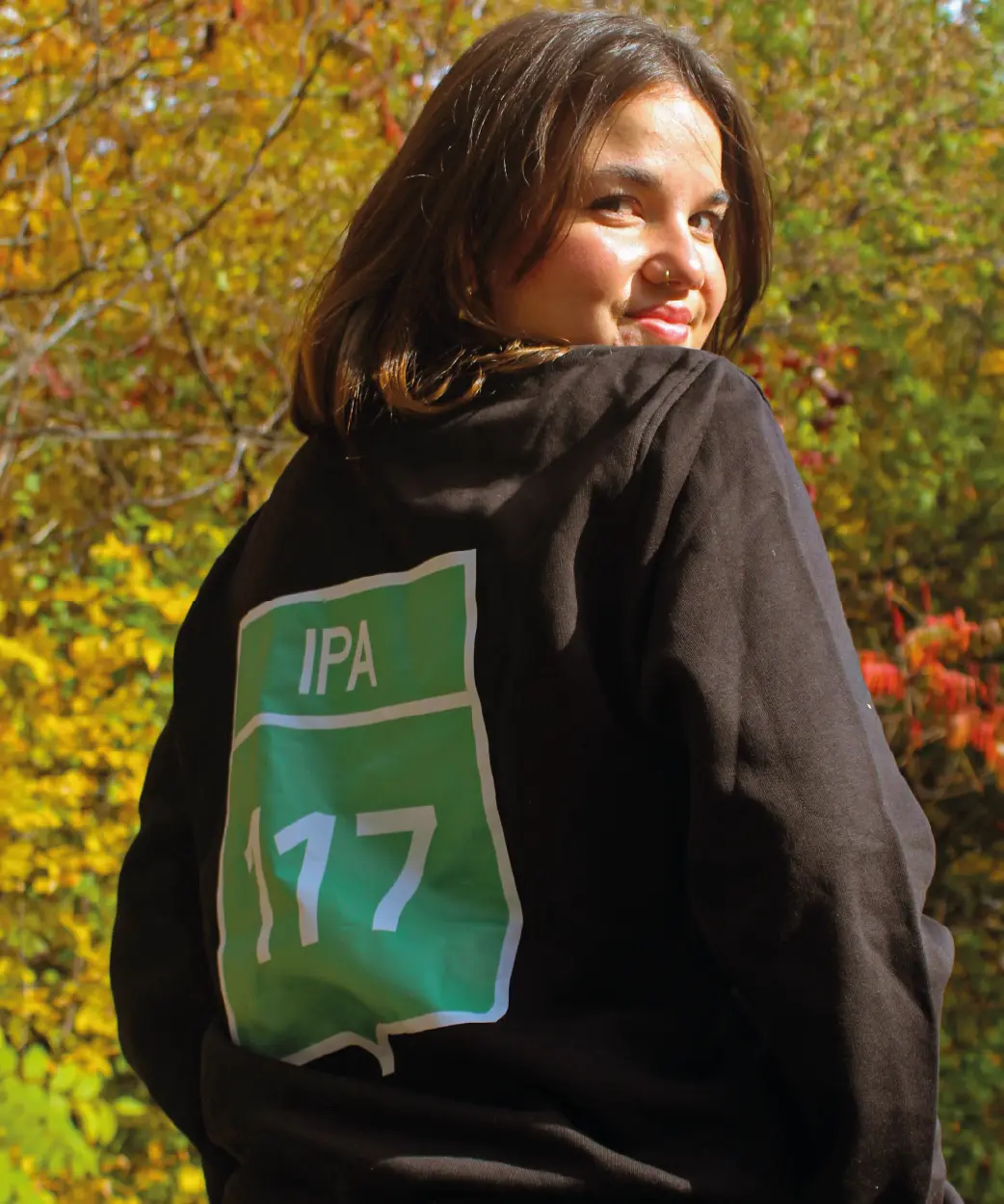 Un crewneck IPA 117 une bière classique signée Shawbridge