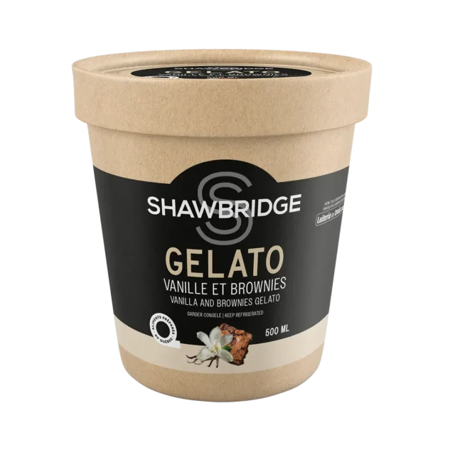 Gelato maison à la vanille et au brownies préparée par Shawbridge dans les Laurentides